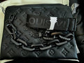 All Black Embossed Coussin