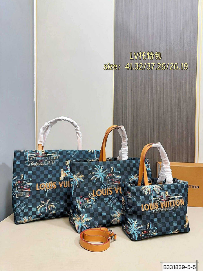 L Checker/Palm Tote  S/M/L
