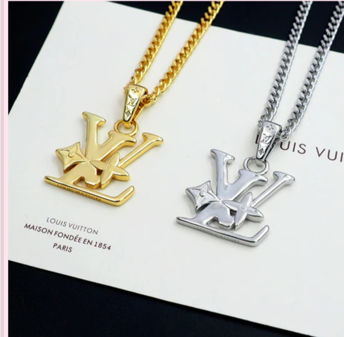 L Logo Chain Necklace