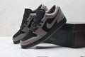 NKE Black/Grey Sneakers