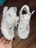 On C Sneakers NEW White