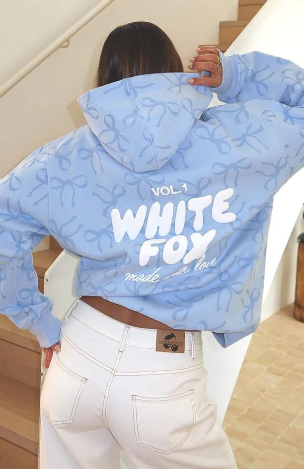 White f0x sweater 2